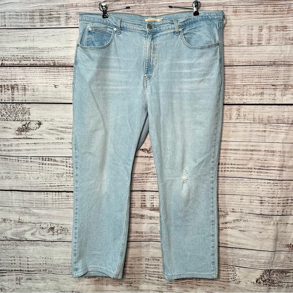 Levi's Premium 70's High Slim Straight Women's Jeans 20W Plus Size Light Wash - Picture 1 of 14